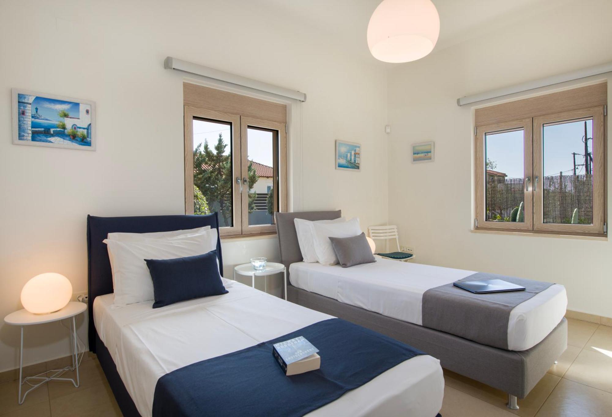 Four Seasons Private Villa - Seaview - Big Heated Pool - Gym - Sport Activities Гувес Екстер'єр фото