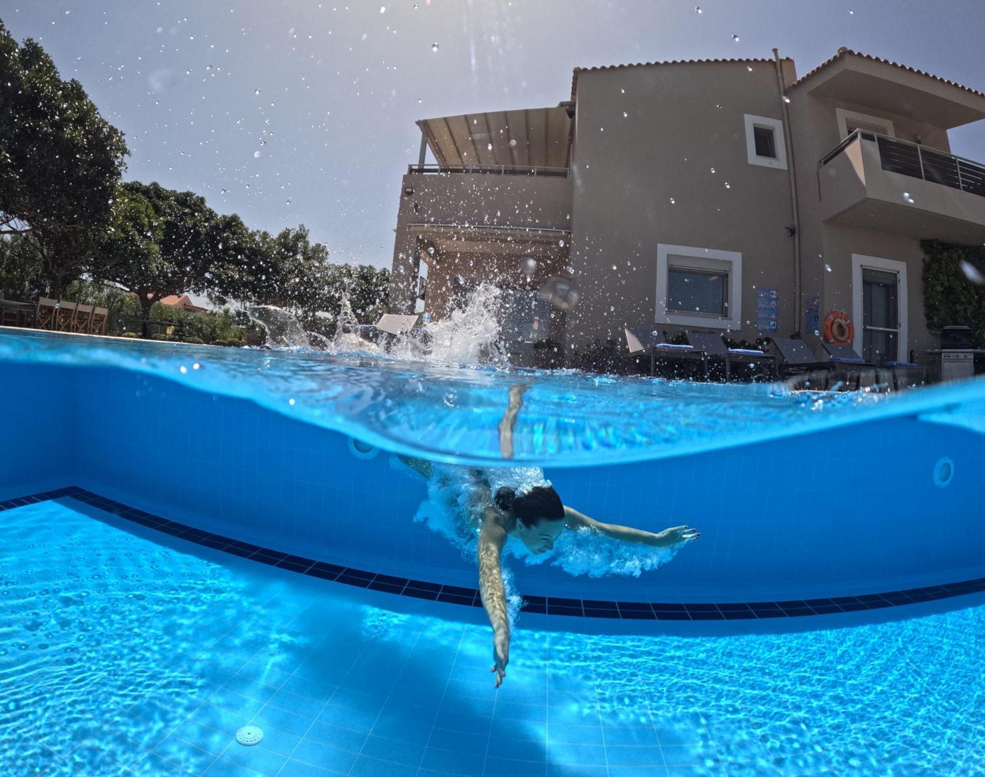 Four Seasons Private Villa - Seaview - Big Heated Pool - Gym - Sport Activities Гувес Екстер'єр фото