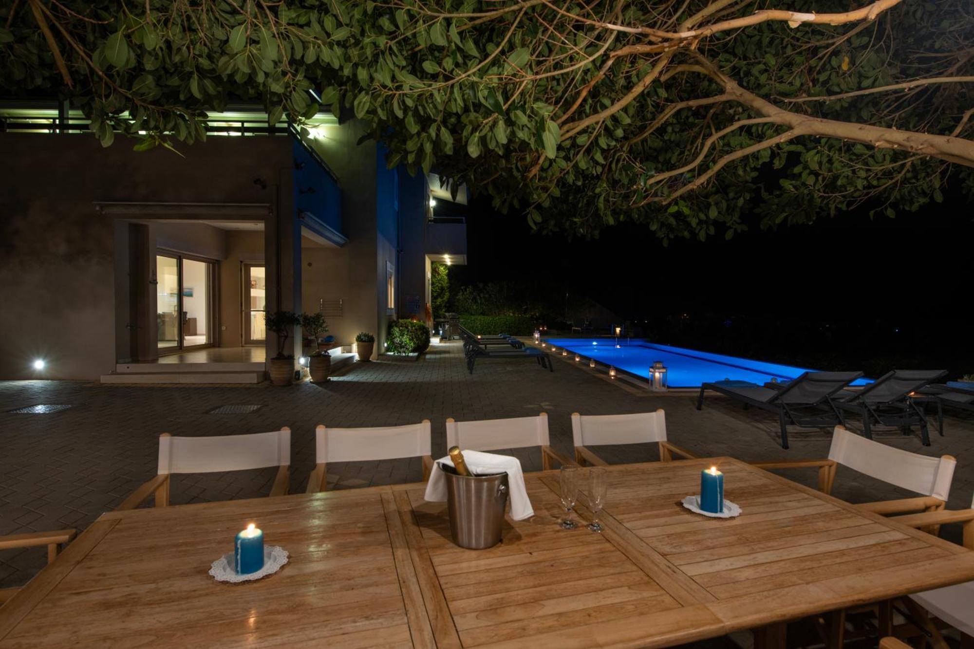 Four Seasons Private Villa - Seaview - Big Heated Pool - Gym - Sport Activities Гувес Екстер'єр фото