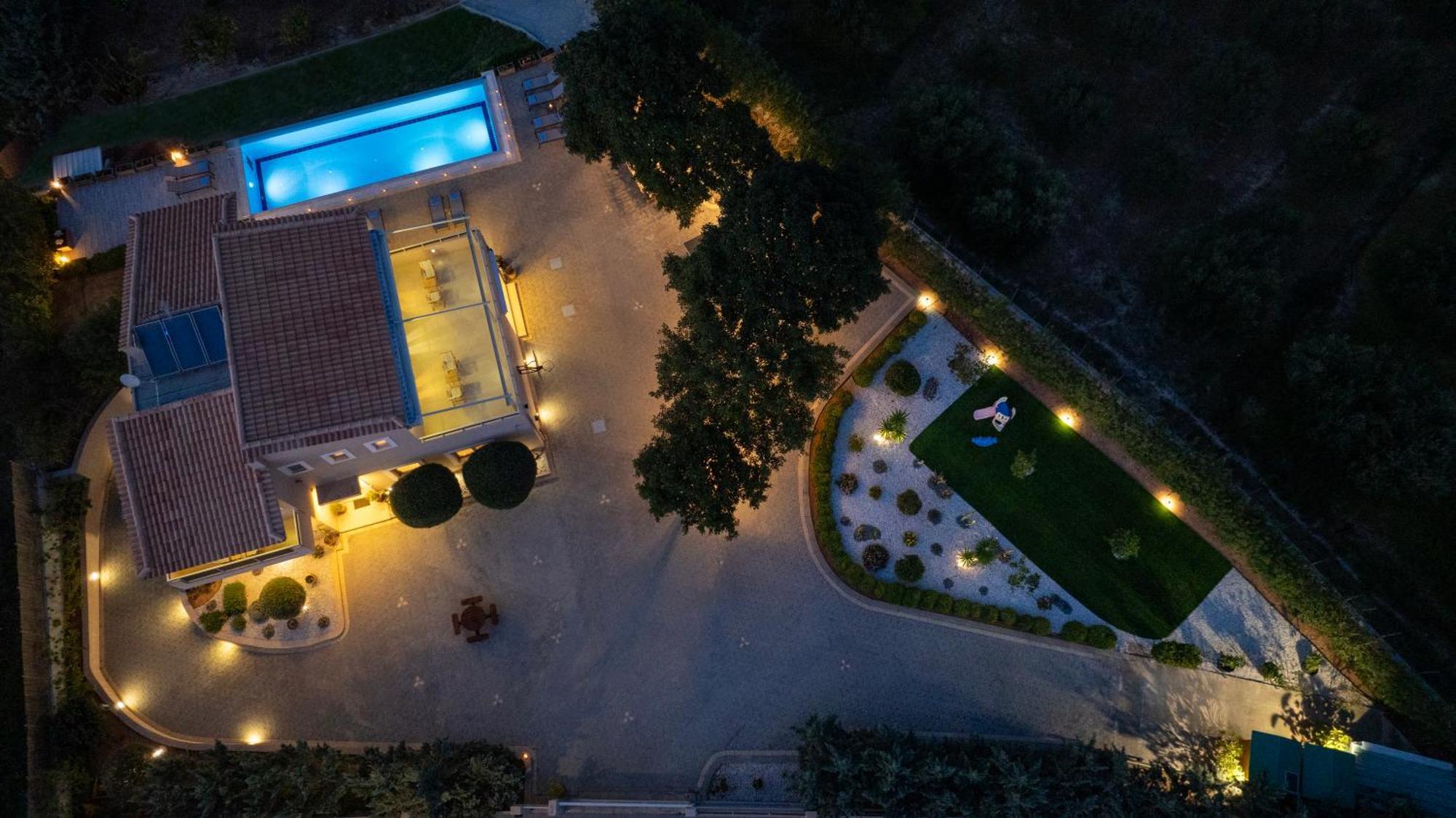 Four Seasons Private Villa - Seaview - Big Heated Pool - Gym - Sport Activities Гувес Екстер'єр фото